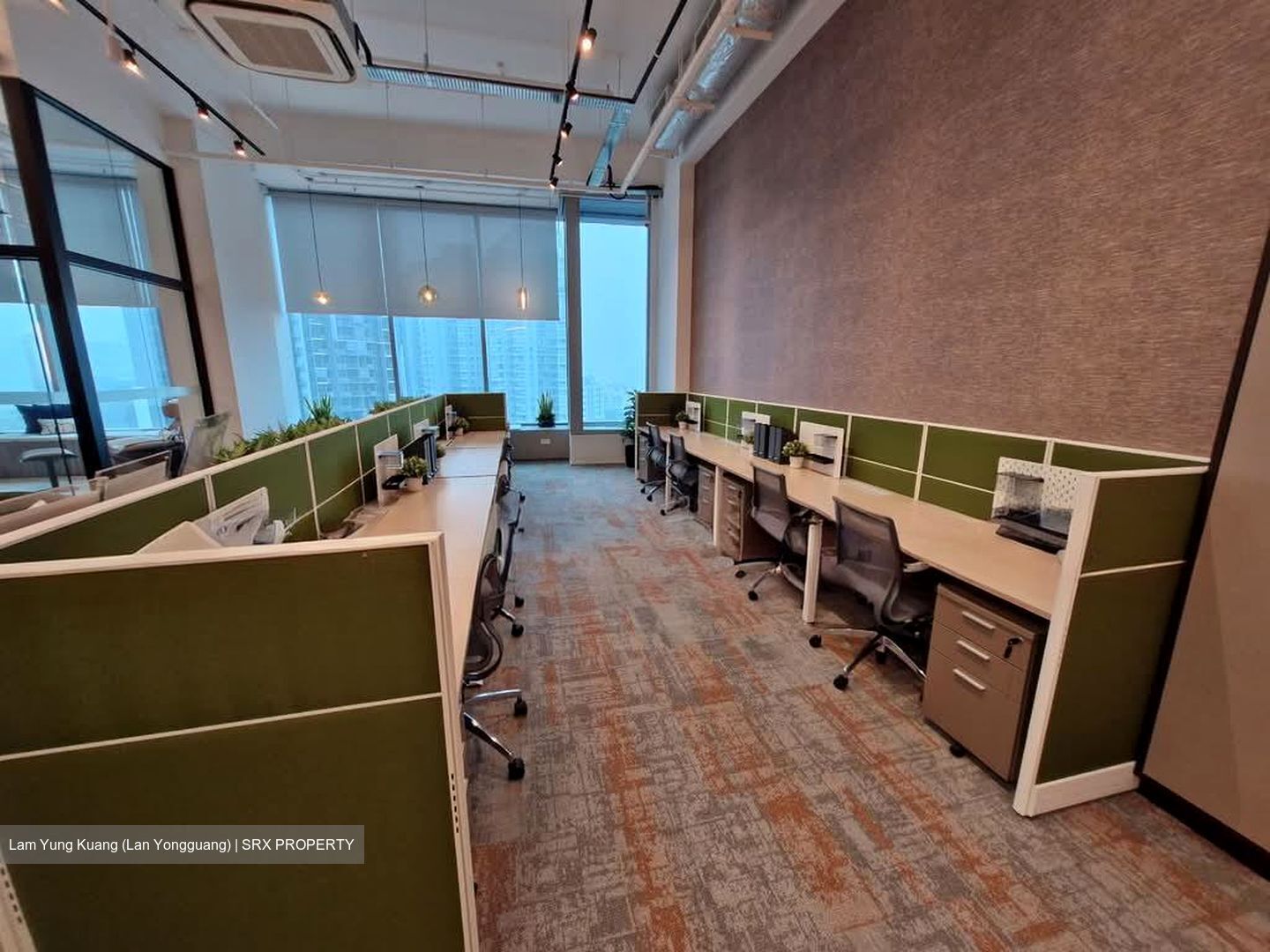 Arc 380 (D8), Office #553606571